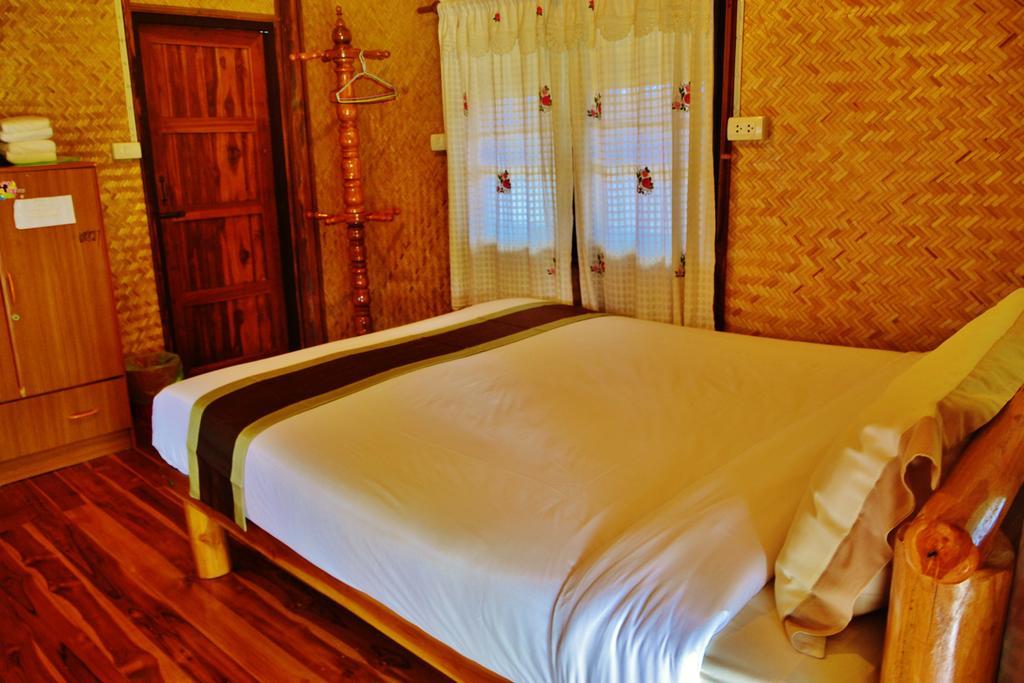 Suandarbporn Resort Mae Sot Room photo